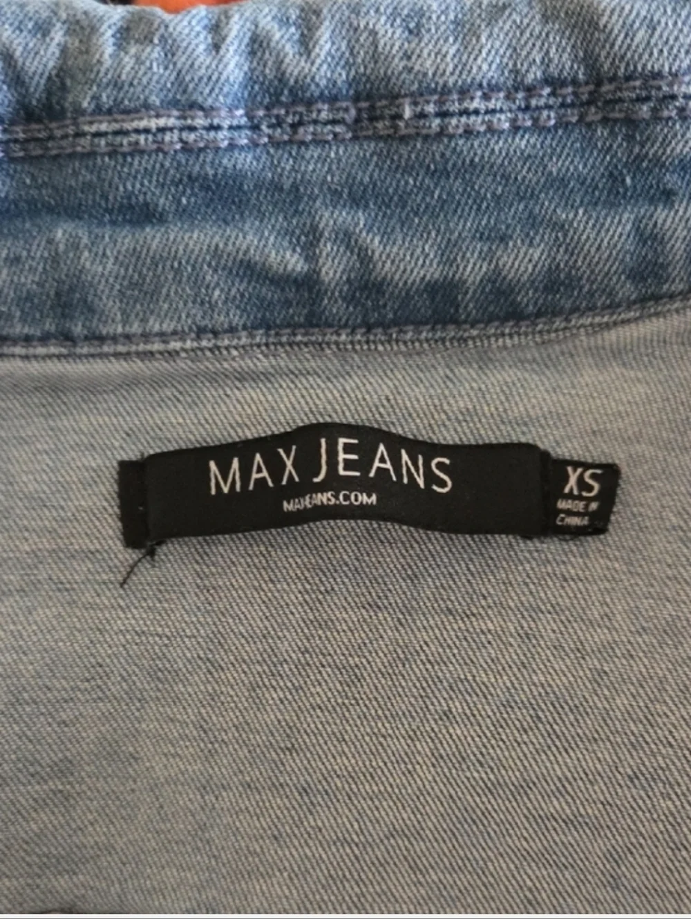 Max Jeans Light Wash Denim Jacket with Frayed Hem - Picture 7 of 7